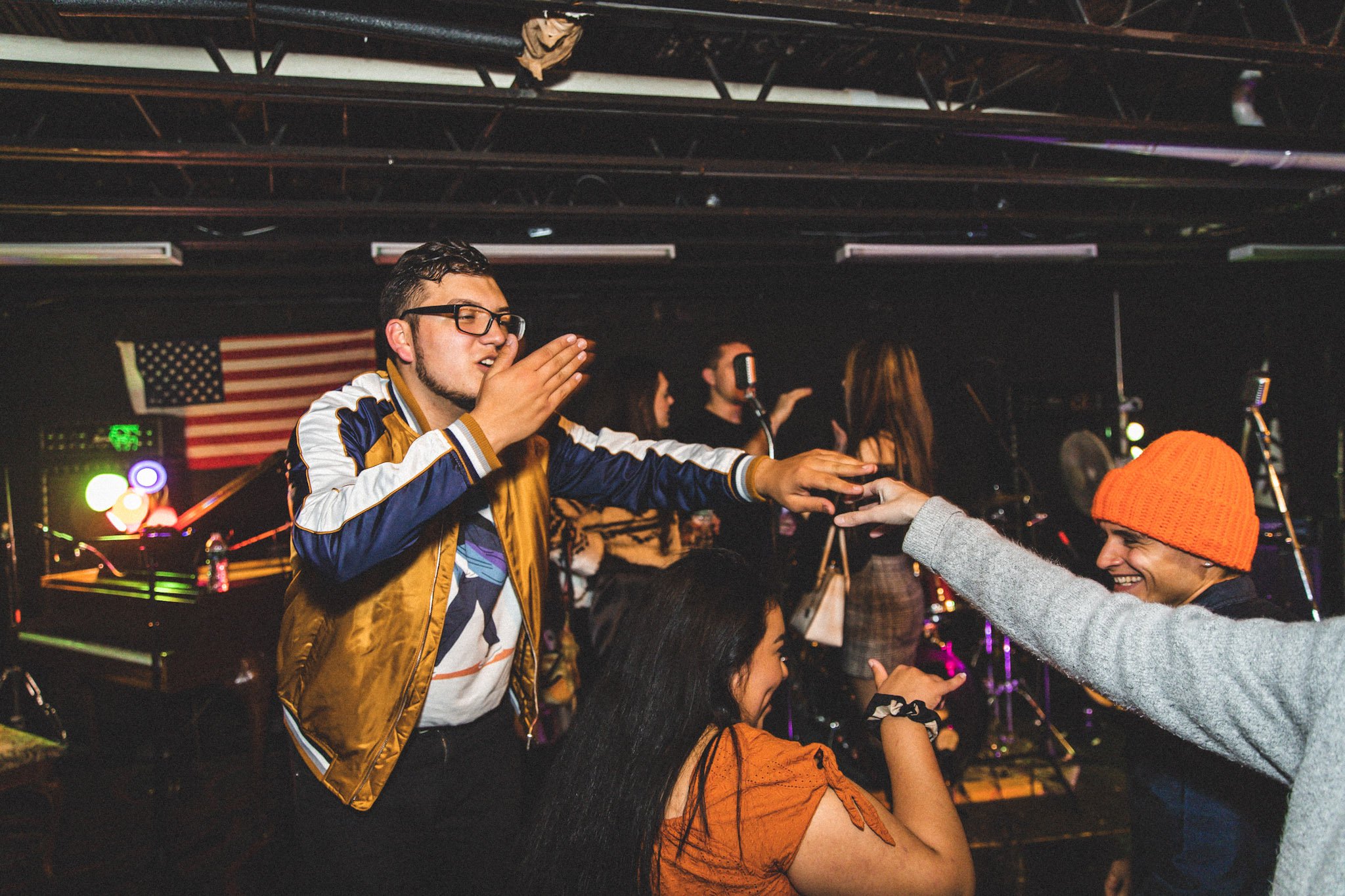 Versa The Rapper Versa the Band – ROLL | LEGROSTASDEZIK